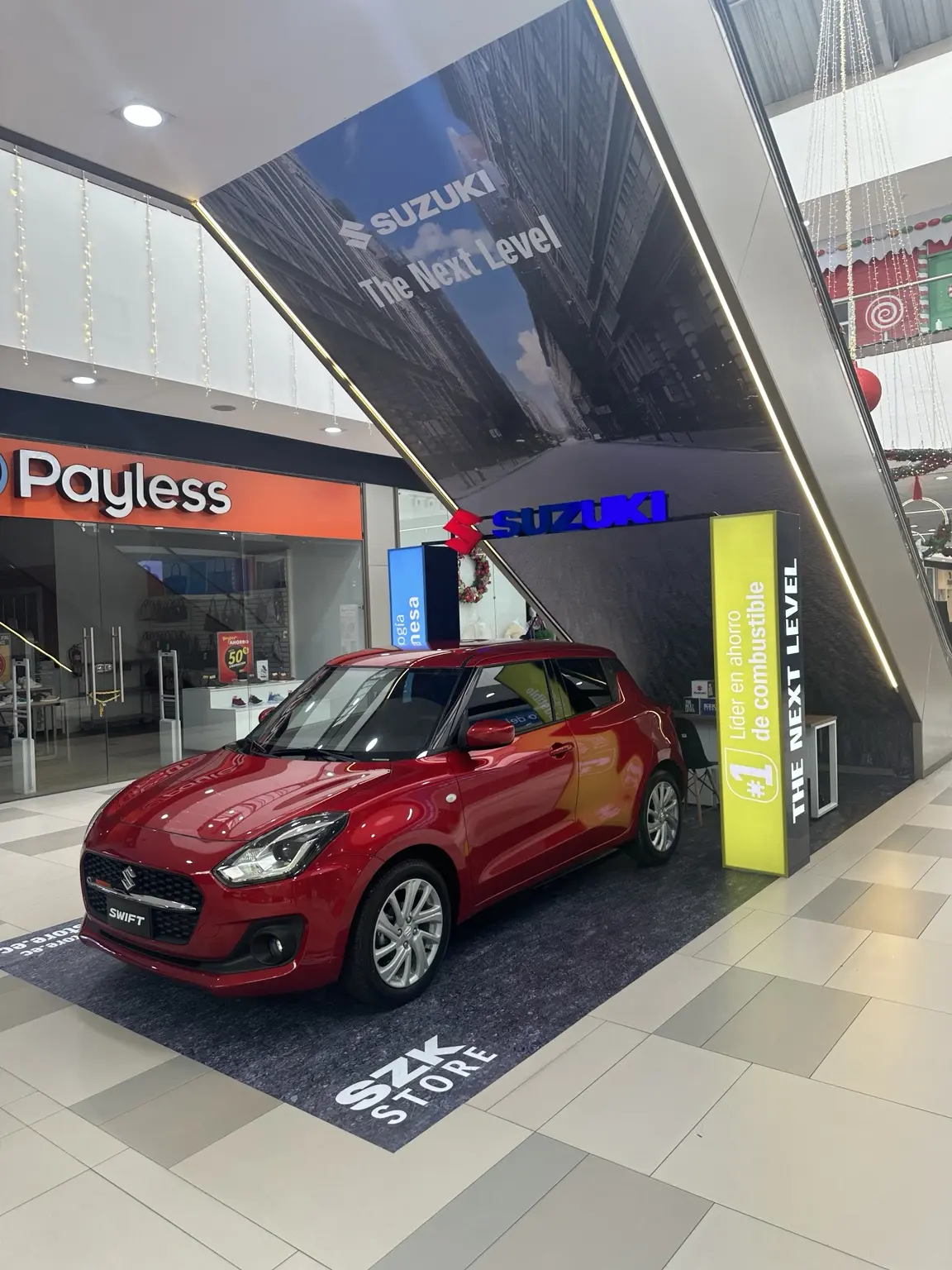 Exhibición Suzuki instalada
